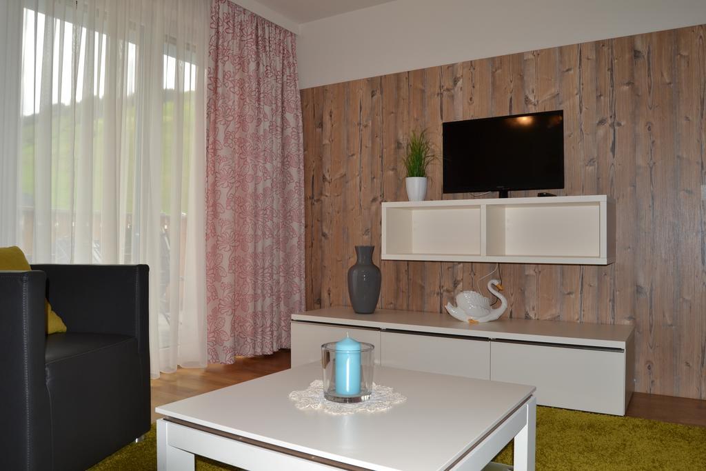 Hotel Alpenblick Saalbach-Hinterglemm Room photo
