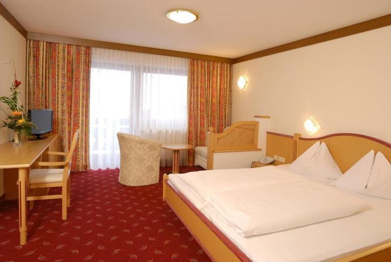 Hotel Alpenblick Saalbach-Hinterglemm Exterior photo
