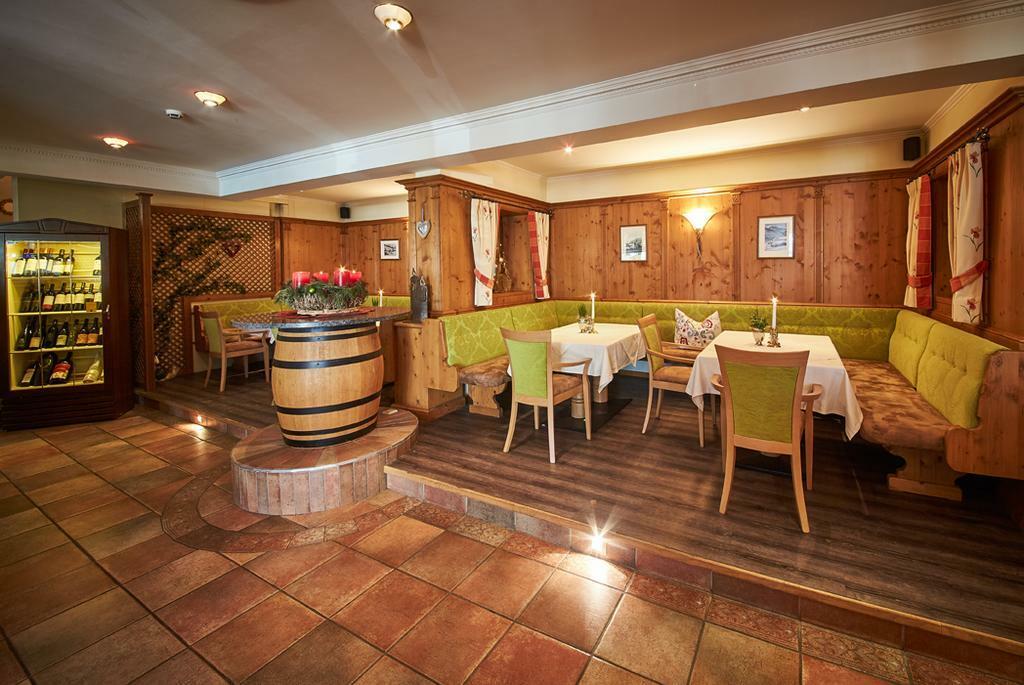 Hotel Alpenblick Saalbach-Hinterglemm Exterior photo